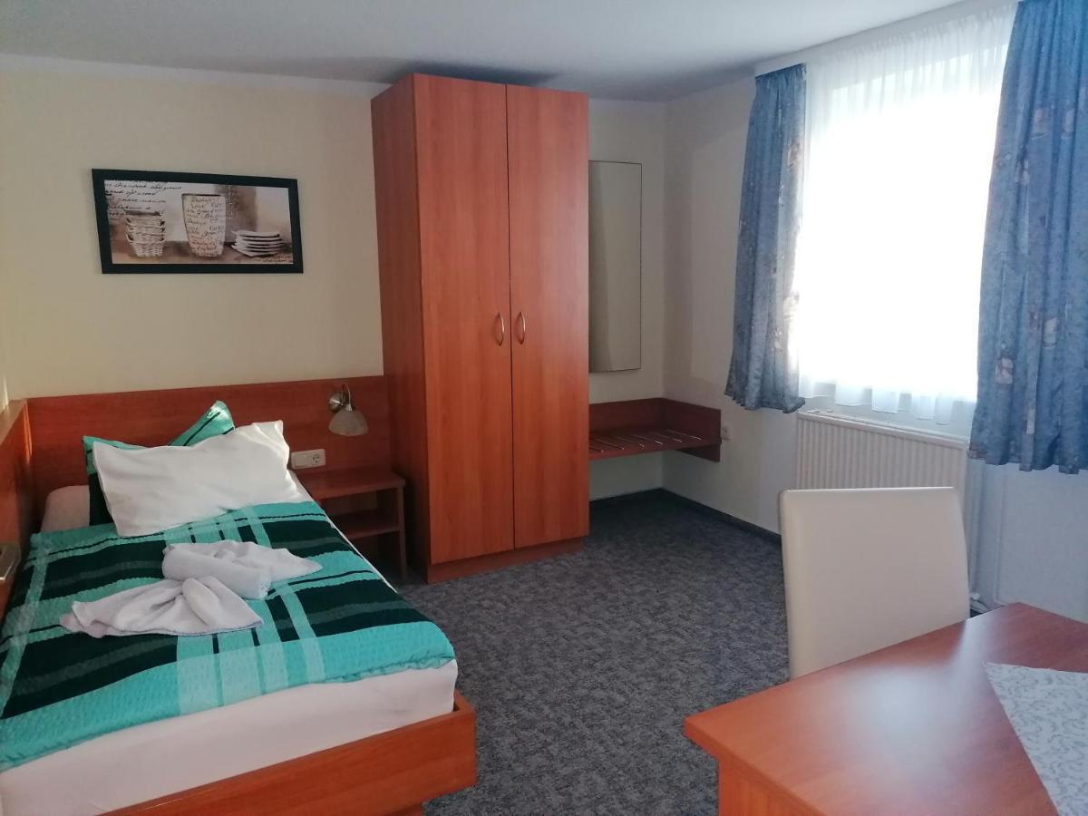 Hotel Garni Zum Goldenen Ring كيدلينبورغ المظهر الخارجي الصورة