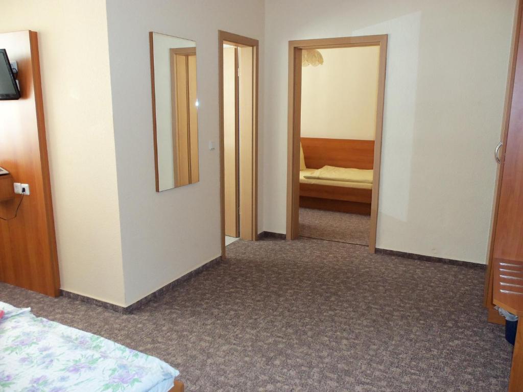 Hotel Garni Zum Goldenen Ring كيدلينبورغ الغرفة الصورة
