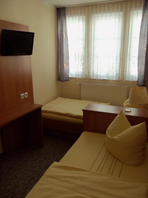 Hotel Garni Zum Goldenen Ring كيدلينبورغ الغرفة الصورة