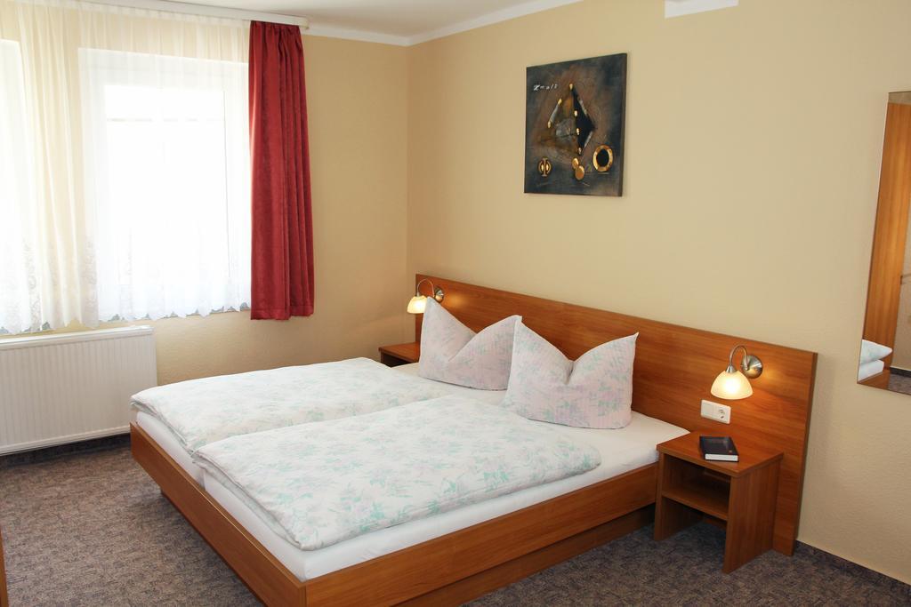 Hotel Garni Zum Goldenen Ring كيدلينبورغ المظهر الخارجي الصورة